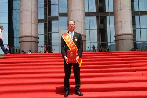 说明: https://news.sxau.edu.cn/__local/E/2C/DA/3F7D7F47C3E635D1F12866802BE_BB0E9591_136B9.jpg