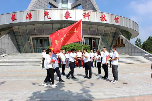 说明: http://news.sxau.edu.cn/__local/9/30/B4/403B3ACBED1C8F1F74E9E782247_4A3DB824_8C6EB.jpg